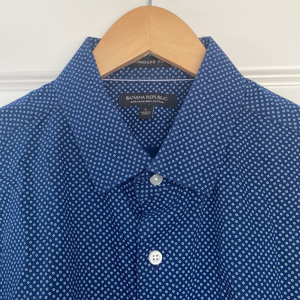 BANANA REPUBLIC 100% Cotton Non-Iron Dress Shirt